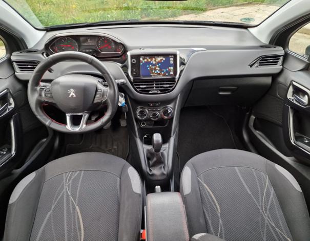 PEUGEOT 208 1.2 VTI ACTIVE